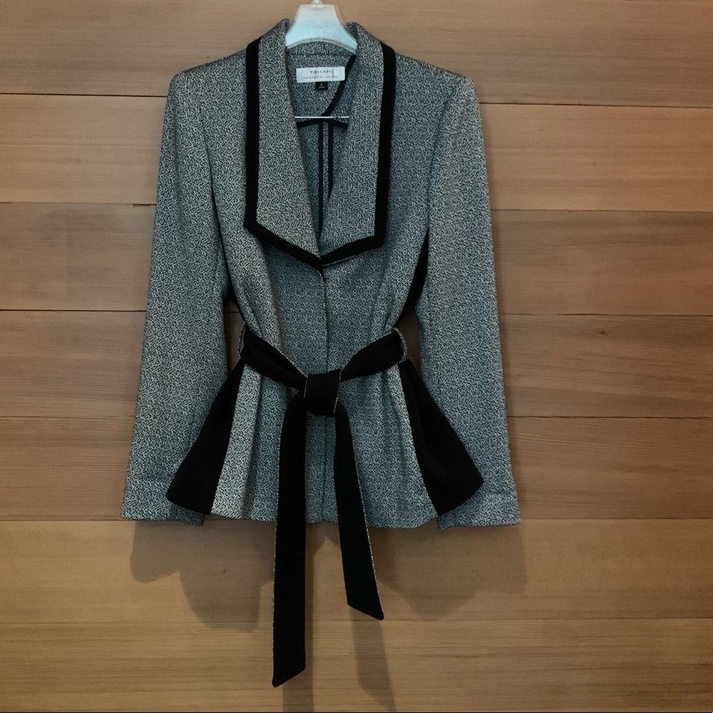 EUC Tahari Jacket size 6 - Picture 3 of 7